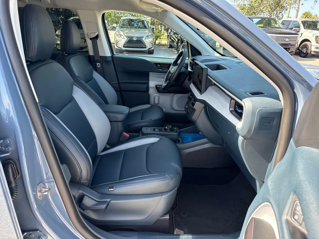 Certified 2025 Ford Maverick XLT FWD image 24