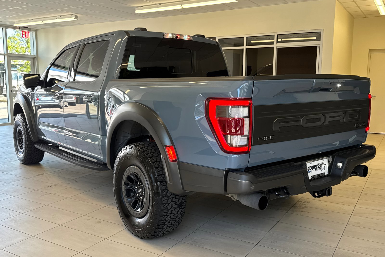 Certified 2023 Ford F150 Raptor w/ Raptor Carbon Fiber Package AWD/4WD image 6