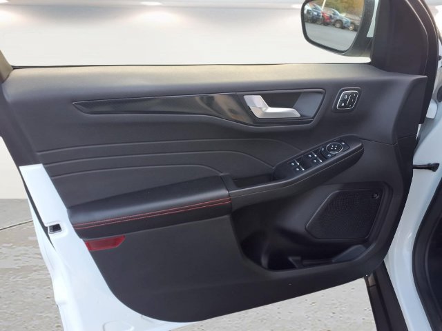 Certified 2023 Ford Escape ST-Line Select w/ Tech Pack #2 AWD/4WD image 17