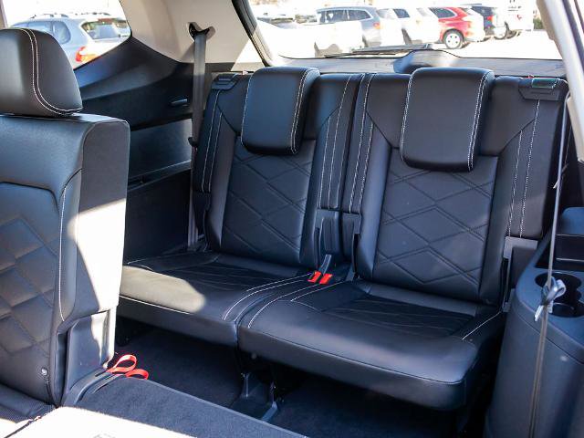 Used 2024 Volkswagen Atlas SE image 18