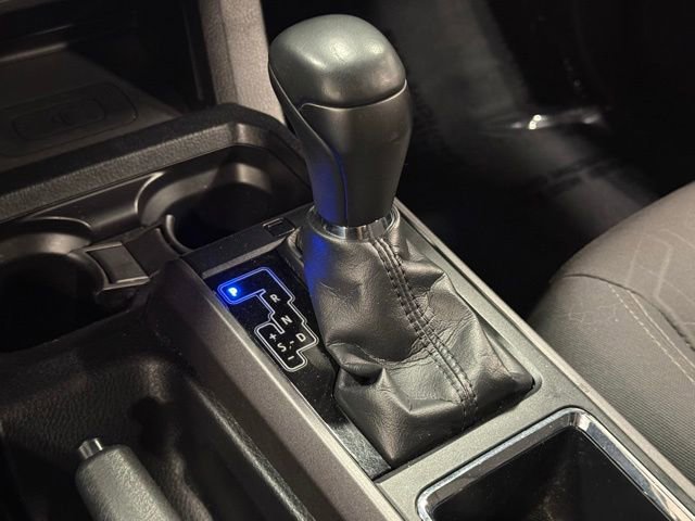 Used 2019 Toyota Tacoma TRD Sport AWD/4WD image 33