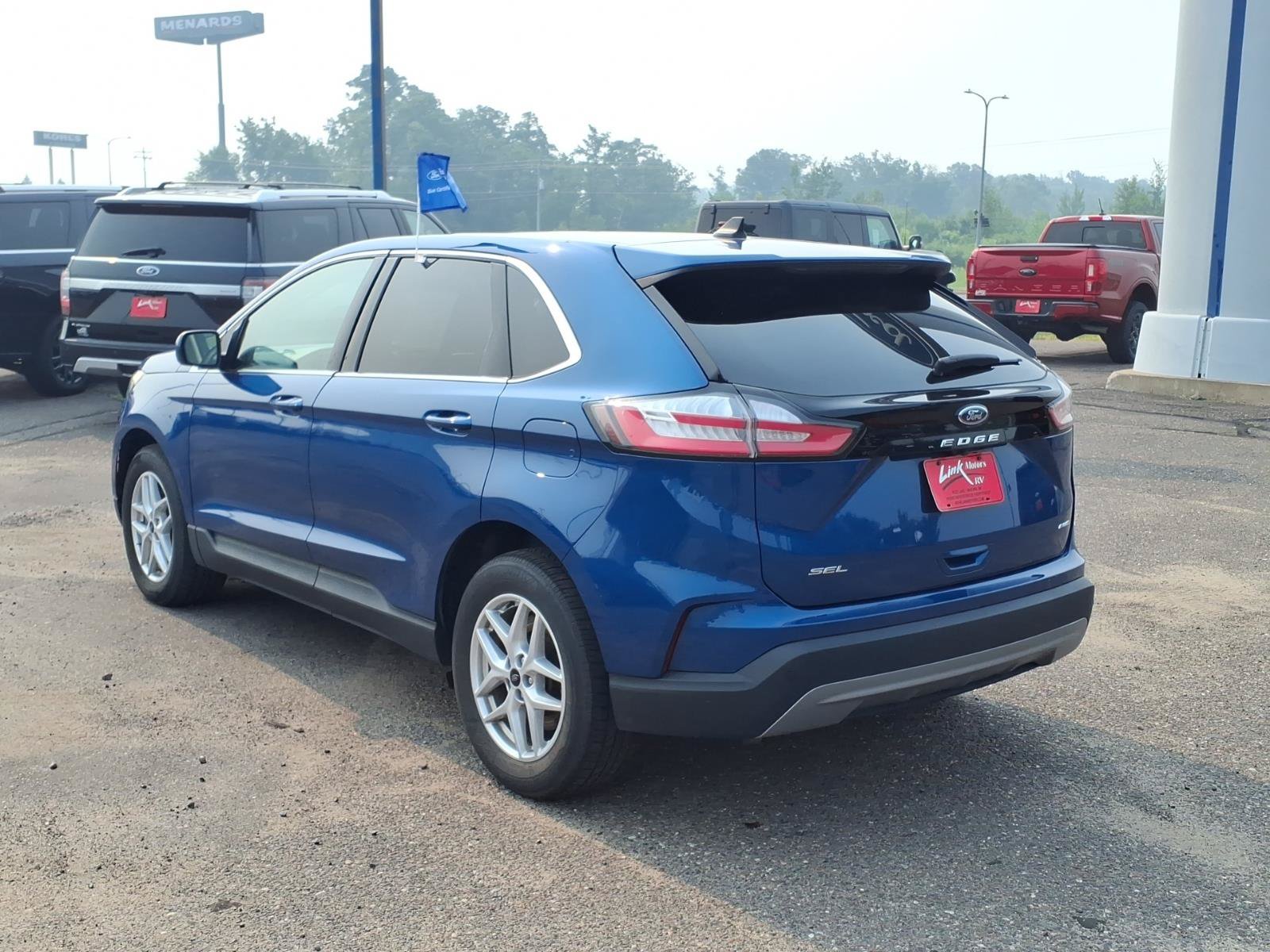 Certified 2024 Ford Edge SEL AWD/4WD image 3