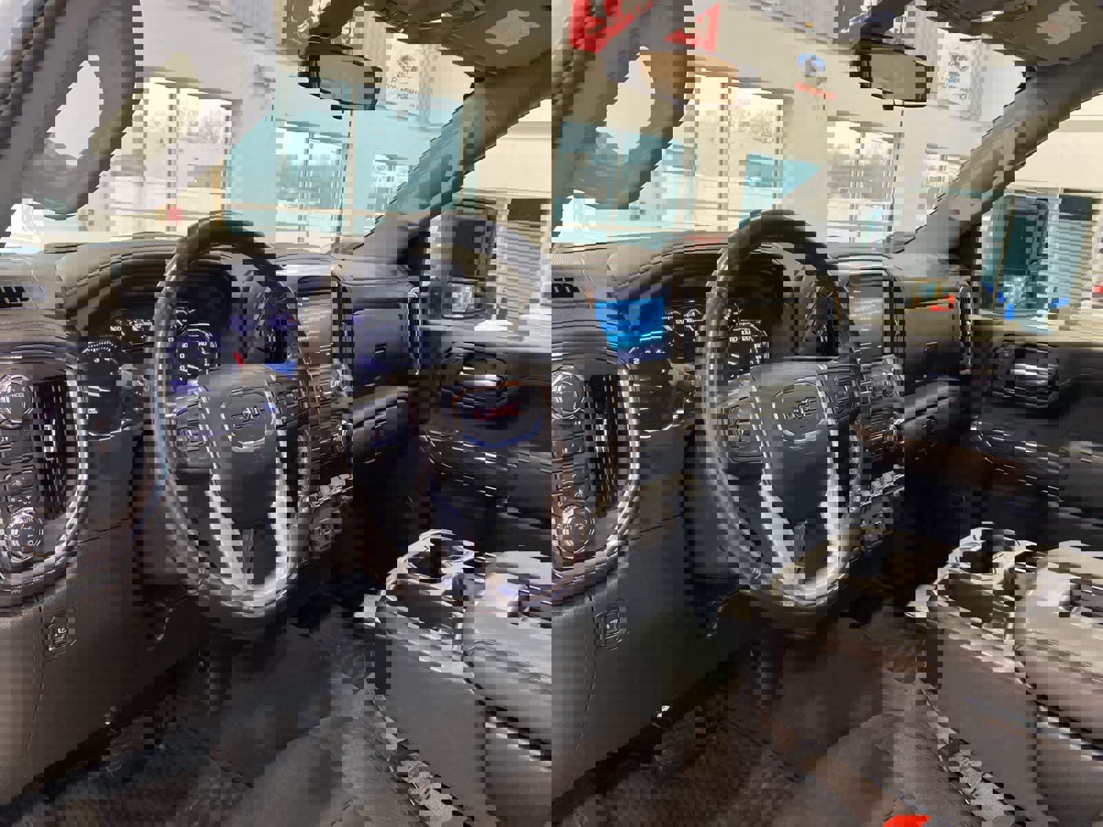 Used 2021 GMC Sierra 2500 SLE image 12