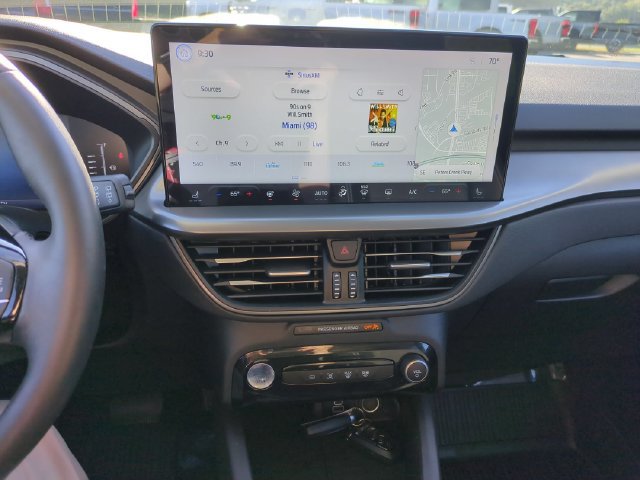 Certified 2024 Ford Escape SE FWD image 20