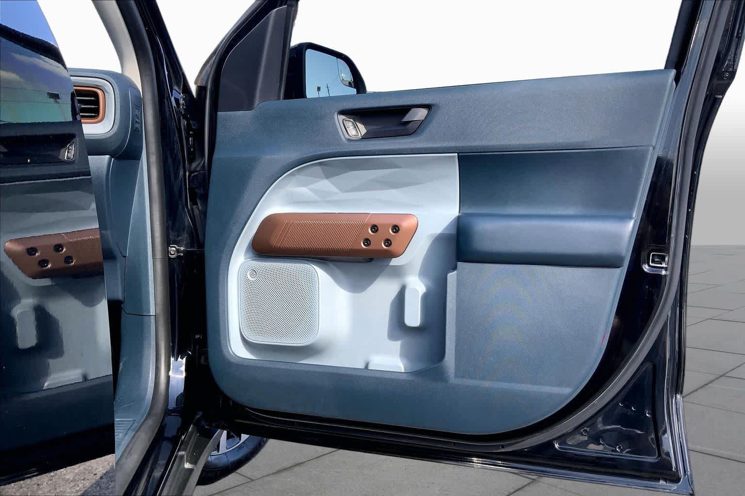Certified 2022 Ford Maverick Lariat FWD image 21