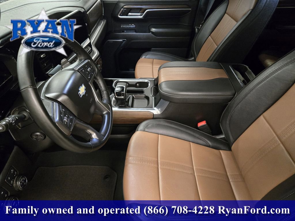 Used 2024 Chevrolet Silverado 1500 High Country w/ Technology Package image 9