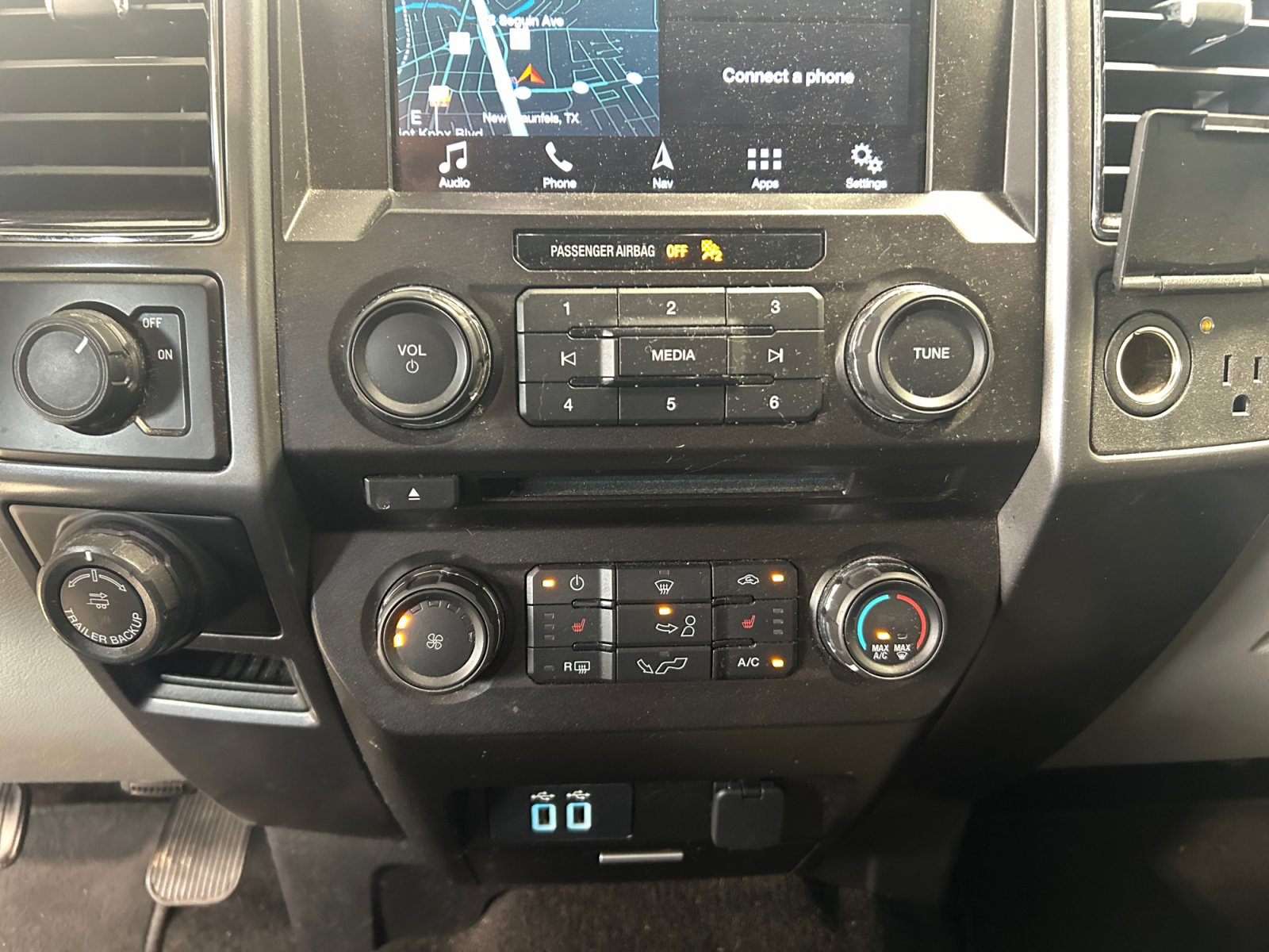 Certified 2018 Ford F150 XLT RWD image 14