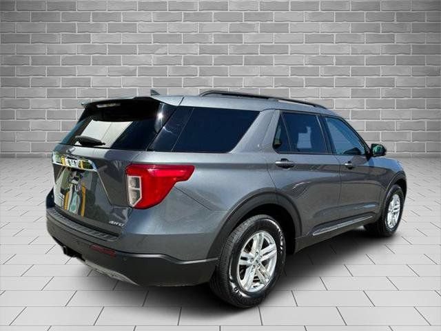 Certified 2023 Ford Explorer XLT w/ Equipment Group 202A AWD/4WD image 5