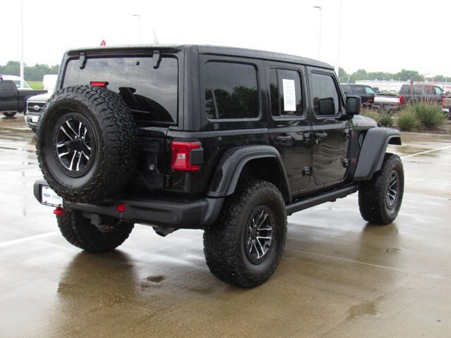 Used 2024 Jeep Wrangler Unlimited Rubicon AWD/4WD image 8