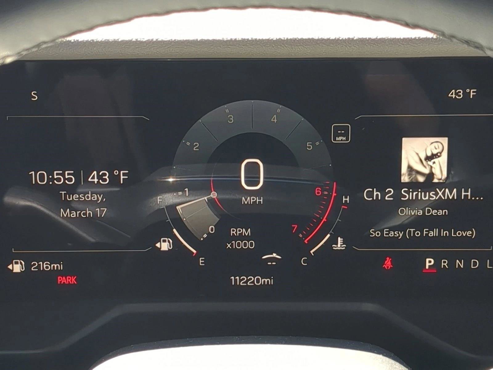 Used 2026 GMC Acadia Elevation w/ Elevation Premium Package FWD image 11