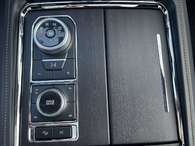 Certified 2024 Ford Expedition Platinum AWD/4WD image 10