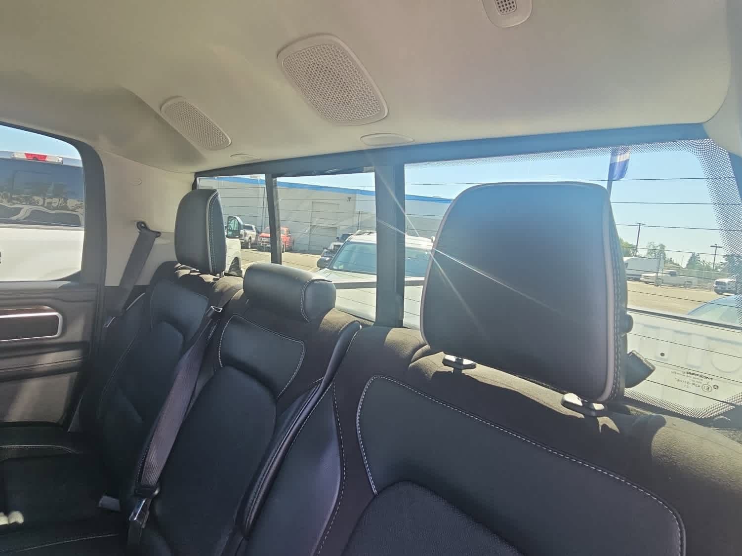 Used 2022 RAM 1500 Laramie AWD/4WD image 12