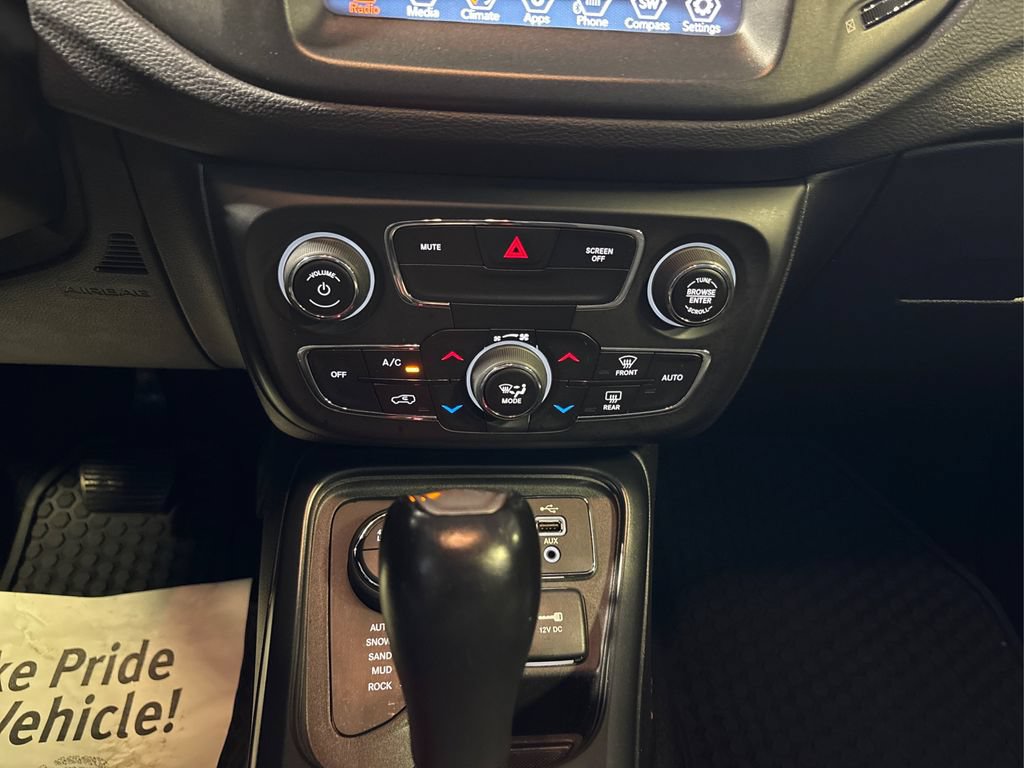 Used 2018 Jeep Compass Trailhawk AWD/4WD image 32