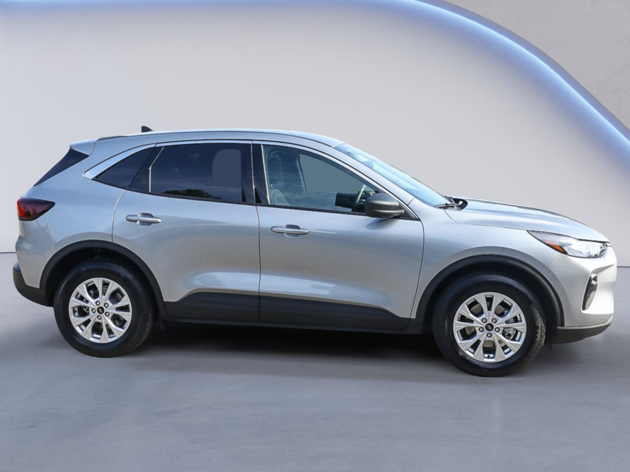 Certified 2023 Ford Escape Active AWD/4WD image 9