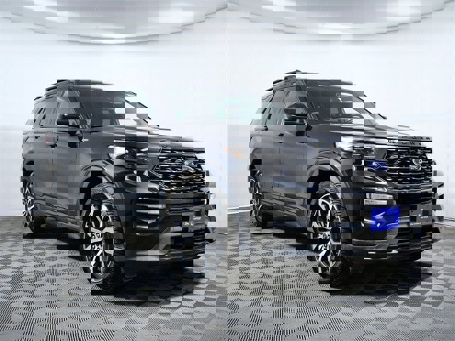 Certified 2023 Ford Explorer ST-Line w/ Class IV Trailer Tow Package image 1