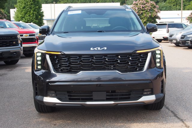 Used 2025 Kia Sorento EX w/ Panoramic Sunroof Package AWD/4WD image 2