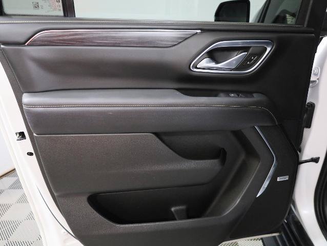 Used 2023 GMC Yukon XL SLT w/ SLT Premium Package AWD/4WD image 27