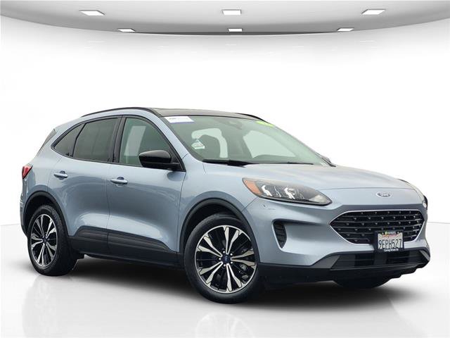 Certified 2022 Ford Escape SE w/ SE Sport Appearance Package FWD image 2
