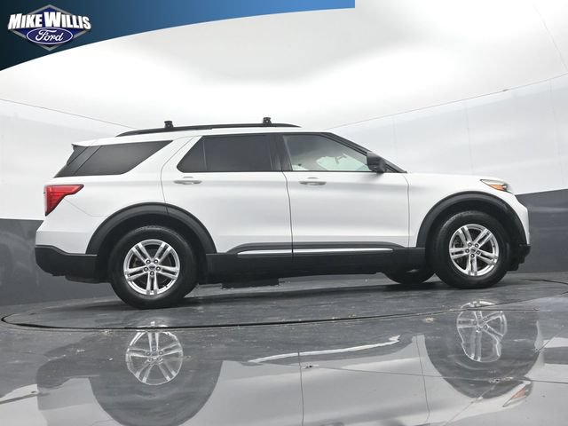 Certified 2020 Ford Explorer XLT RWD image 24