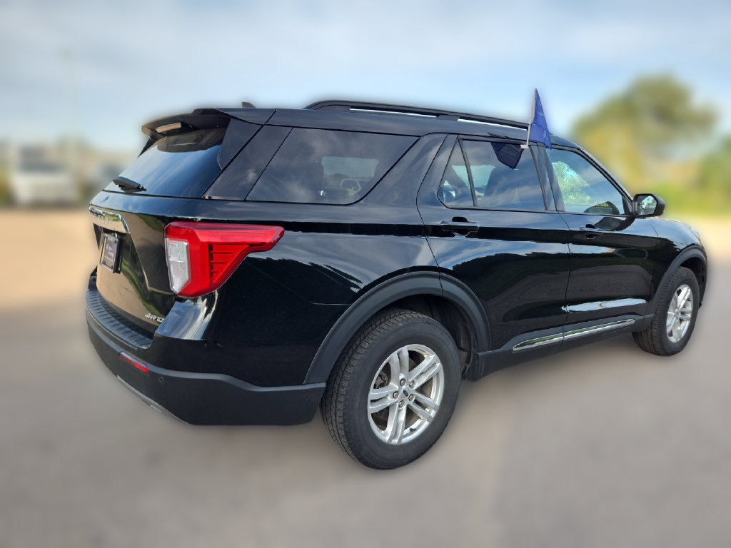 Certified 2023 Ford Explorer XLT w/ Equipment Group 202A AWD/4WD image 13
