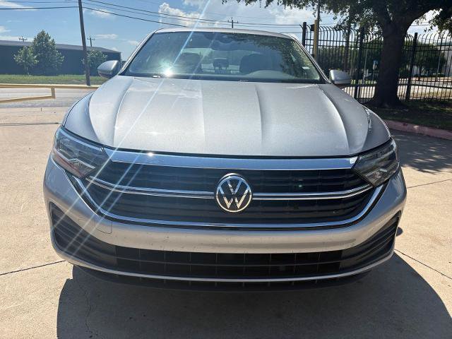 Used 2024 Volkswagen Jetta SE FWD image 8