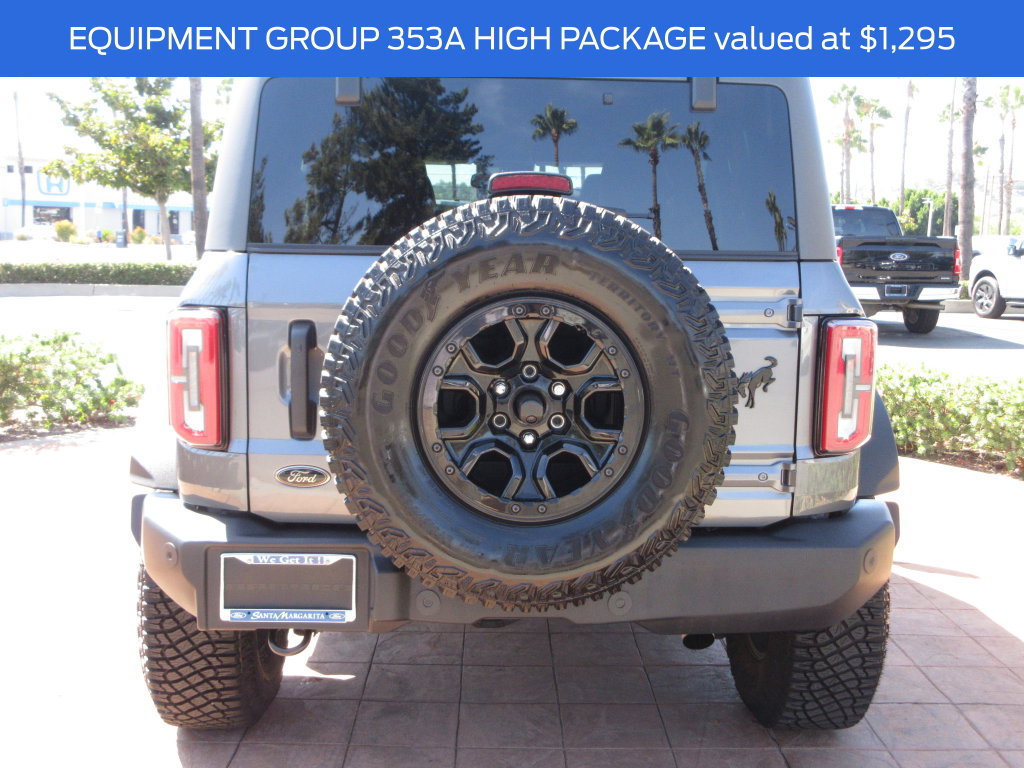 Certified 2023 Ford Bronco Wildtrak AWD/4WD image 3