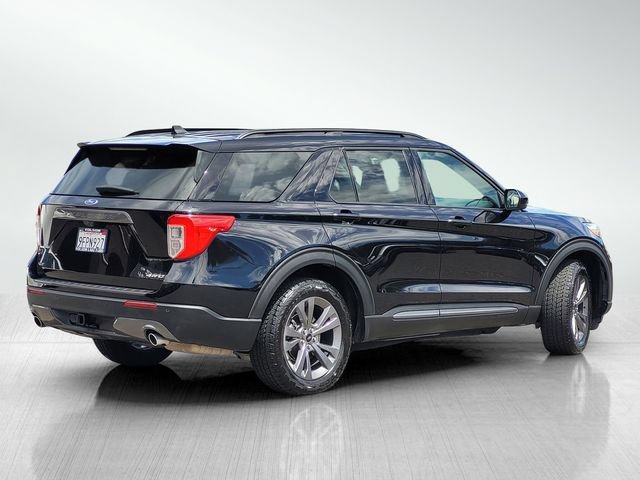 Certified 2023 Ford Explorer XLT w/ Equipment Group 202A AWD/4WD image 4