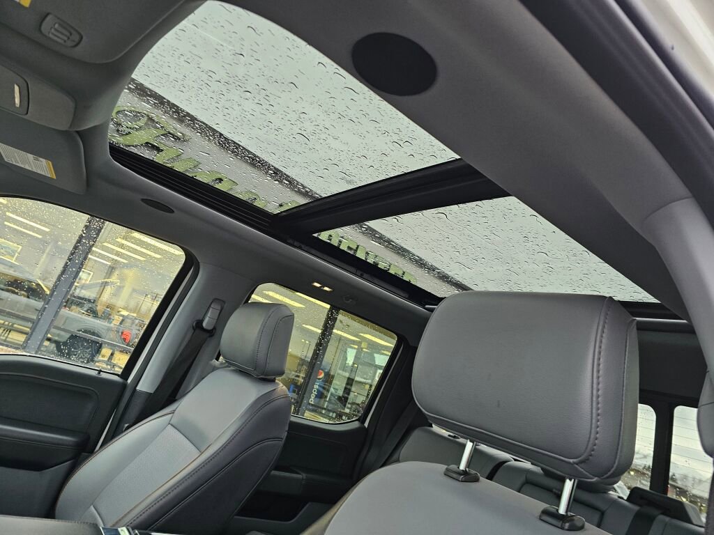 Certified 2025 Ford F150 Lariat w/ Equipment Group 502A High image 19