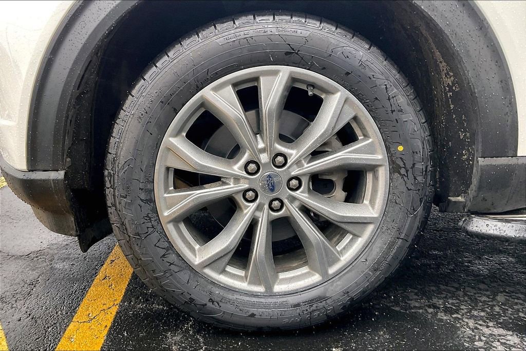 Certified 2020 Ford Explorer XLT w/ Equipment Group 202A image 8