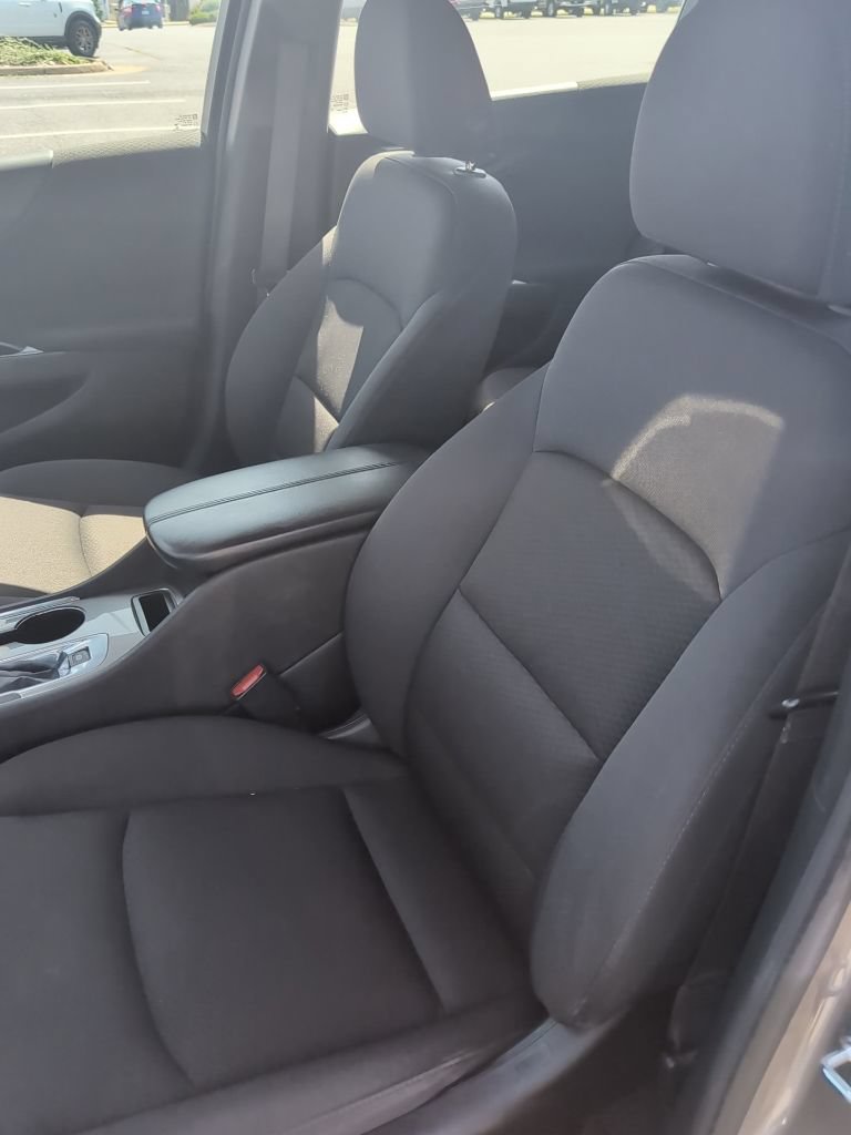 Used 2023 Chevrolet Malibu LT FWD image 10