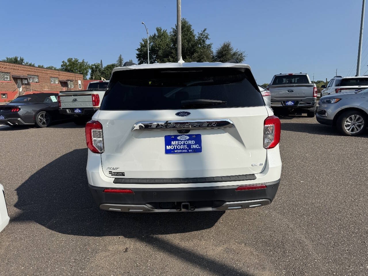 Certified 2020 Ford Explorer XLT w/ Equipment Group 202A AWD/4WD image 7