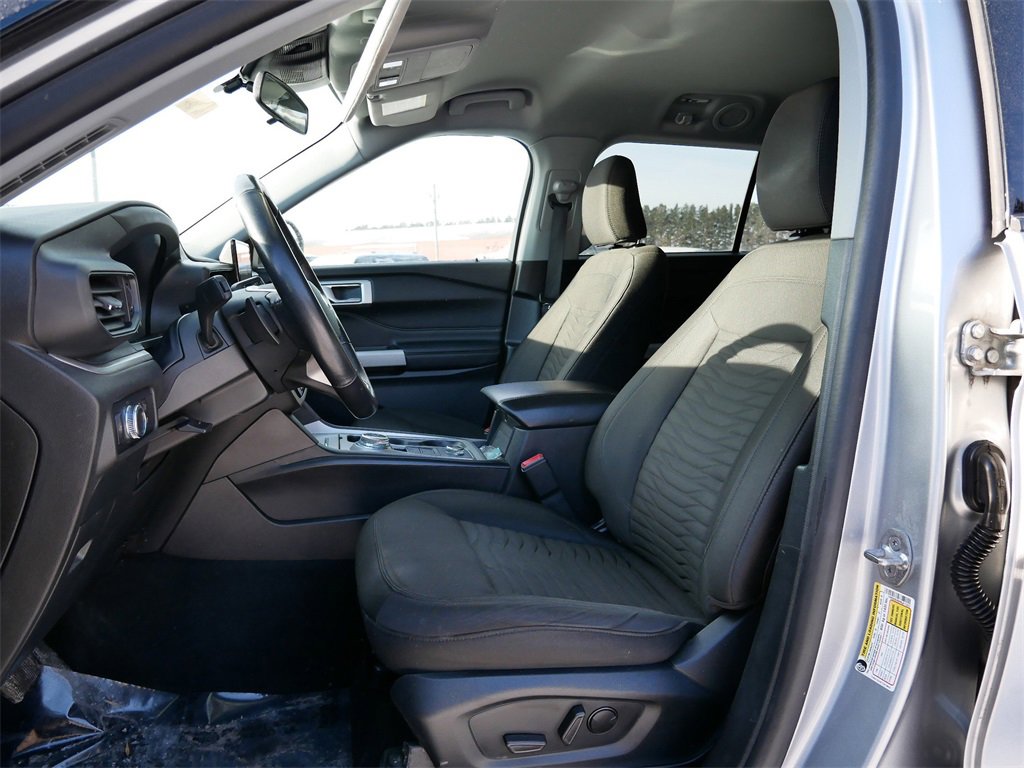 Certified 2021 Ford Explorer XLT w/ Class III Trailer Tow Package image 15