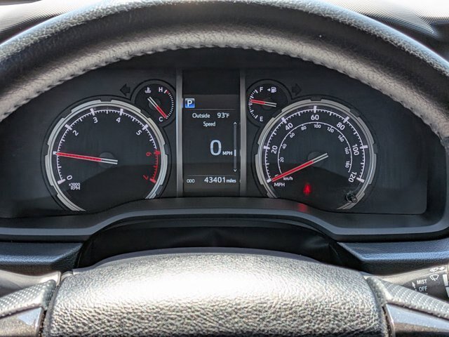 Used 2023 Toyota 4Runner TRD Off-Road Premium w/ Moonroof Package AWD/4WD image 22