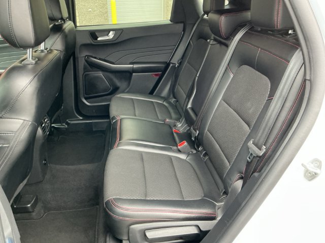 Certified 2025 Ford Escape ST-Line Select AWD/4WD image 22