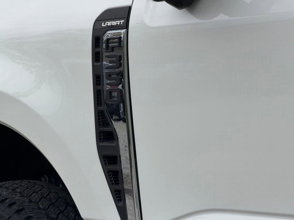 Certified 2025 Ford F350 Lariat w/ Lariat Ultimate Package AWD/4WD image 10