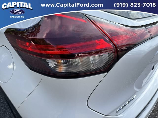 Used 2024 Nissan Kicks SV FWD image 15
