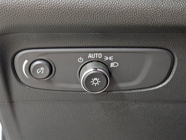 Used 2023 Buick Envision Preferred FWD image 10
