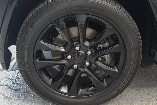 Used 2022 Jeep Grand Cherokee Laredo X AWD/4WD image 13