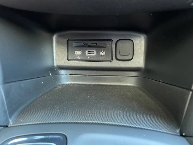 Used 2022 Chevrolet Equinox RS w/ RS Leather Package AWD/4WD image 29