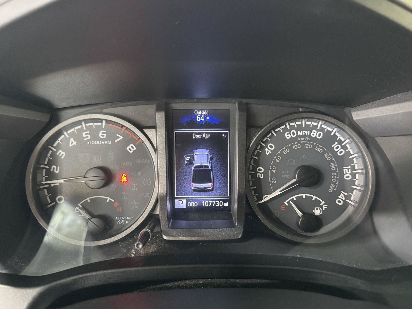 Used 2019 Toyota Tacoma TRD Sport AWD/4WD image 3