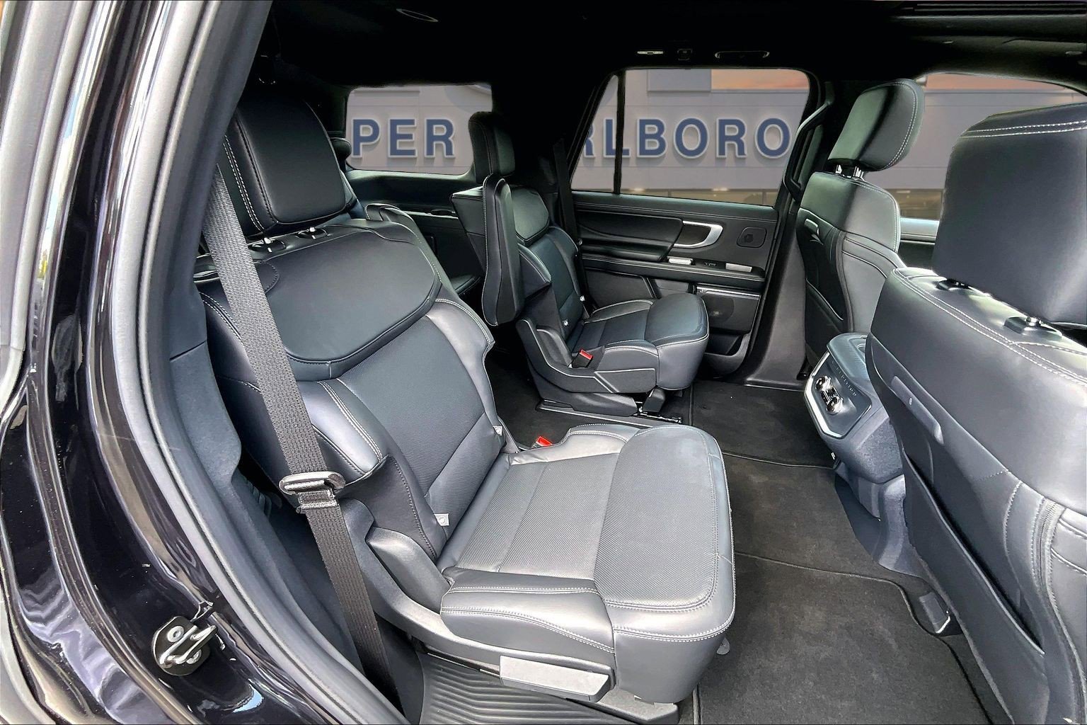 Certified 2025 Ford Expedition Platinum w/ Stealth Performance Package AWD/4WD image 27
