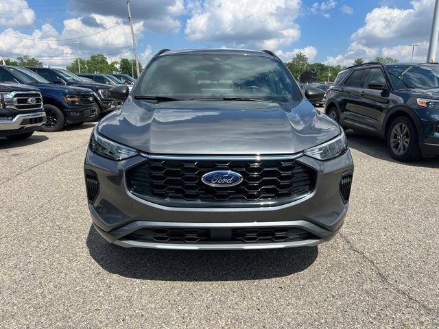 Certified 2024 Ford Escape ST-Line w/ Tech Pack #1 AWD/4WD image 2