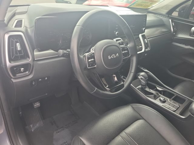 Used 2022 Kia Sorento S w/ Panoramic Sunroof Package FWD image 19