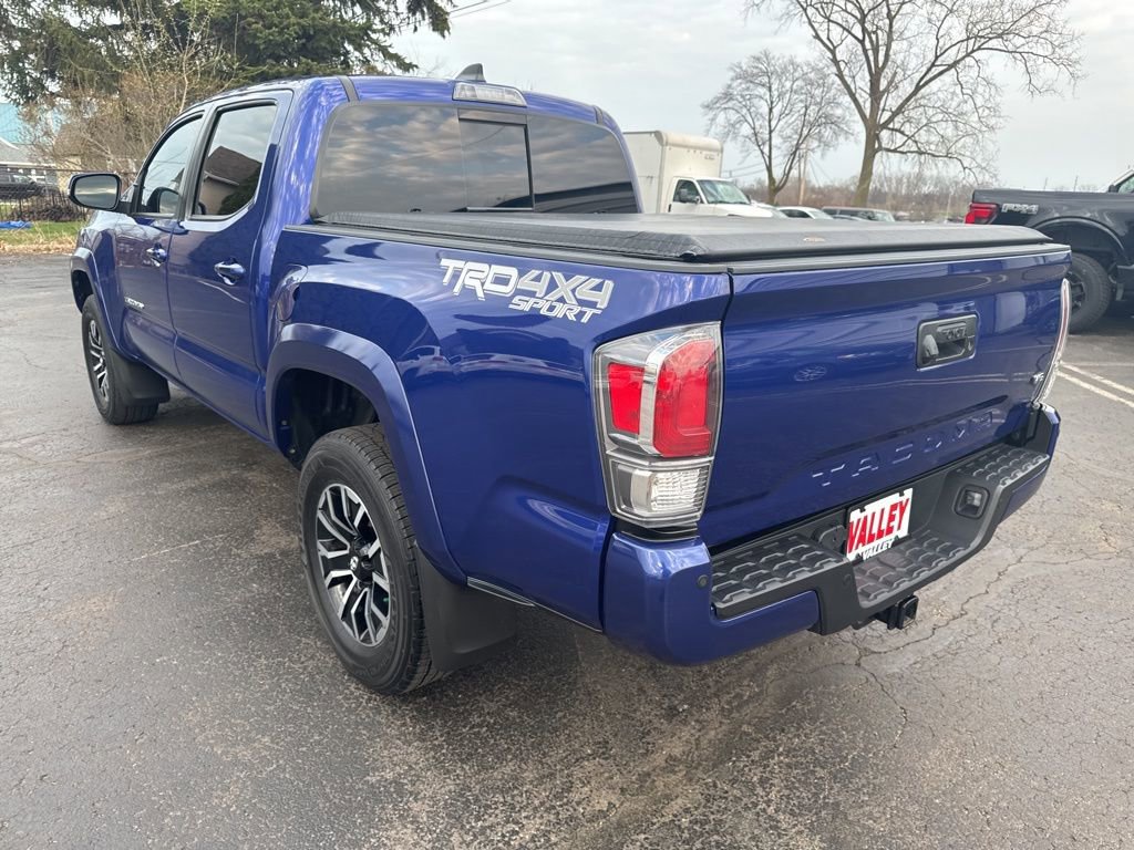 Used 2022 Toyota Tacoma TRD Sport w/ Technology Package AWD/4WD image 11