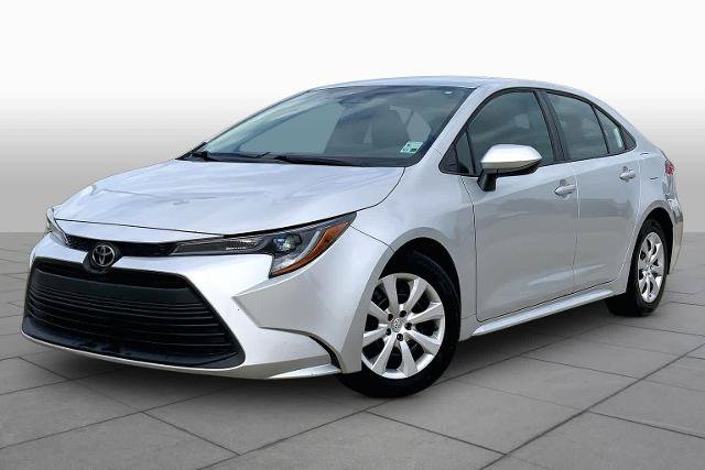 Used 2024 Toyota Corolla LE FWD image 1