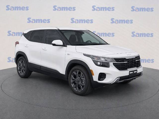 Used 2025 Kia Seltos LX AWD/4WD image 1