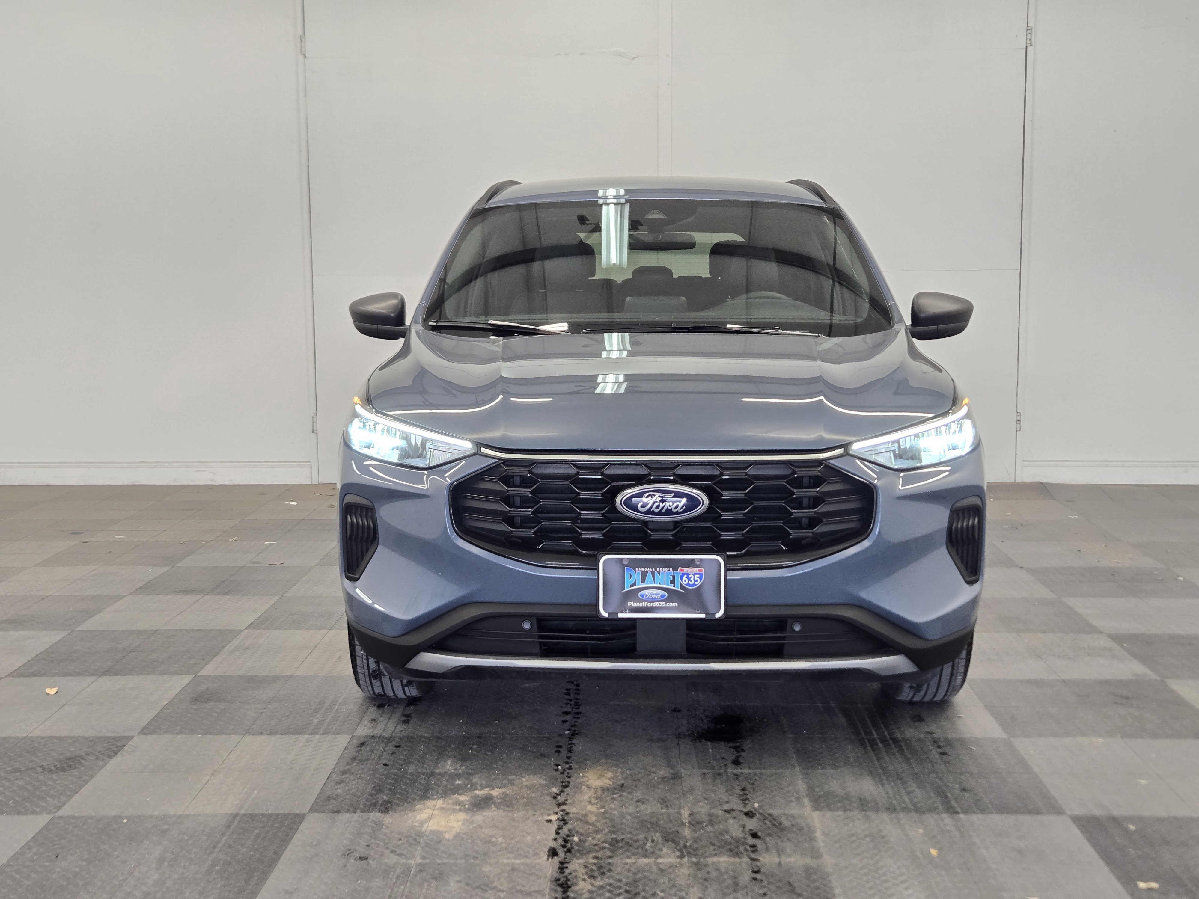 Certified 2025 Ford Escape ST-Line image 7