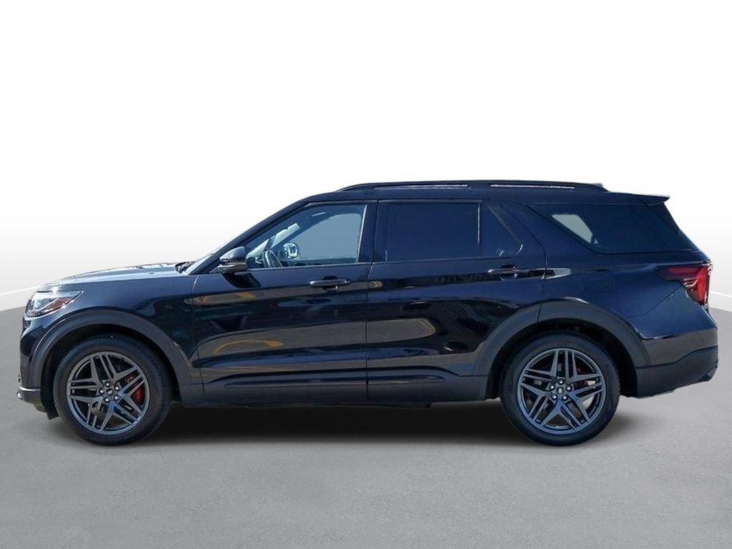 Certified 2025 Ford Explorer ST AWD/4WD image 4
