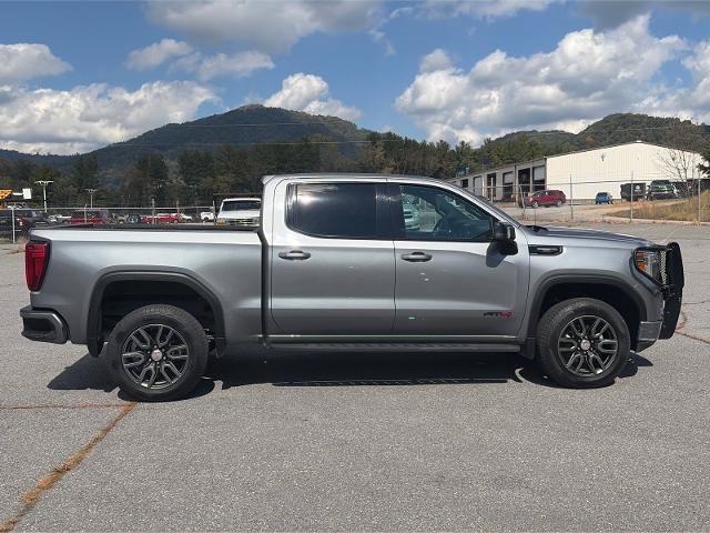 Used 2022 GMC Sierra 1500 AT4 w/ AT4 Premium Package AWD/4WD image 2
