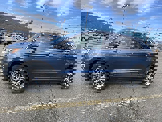 Certified 2018 Ford Edge Titanium image 5